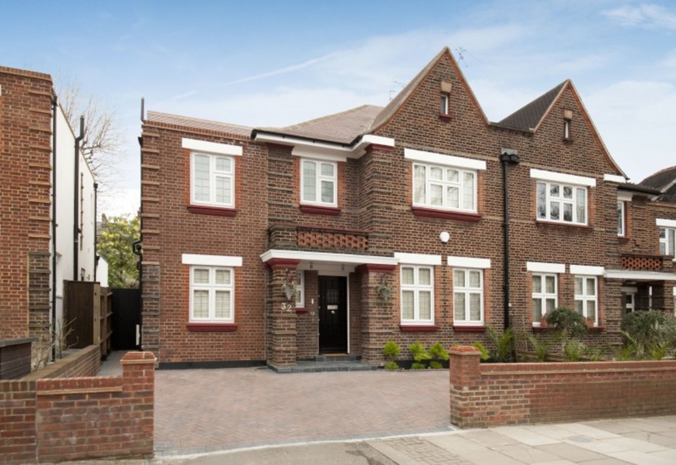 sold-ashworth-road-london-100-view1