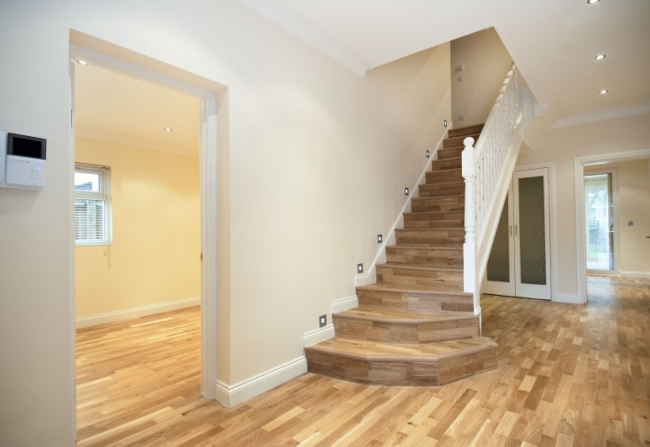sold-ashworth-road-london-100-view7