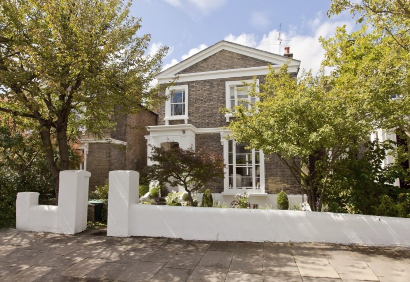 sold-blenheim-road-london-108-view1