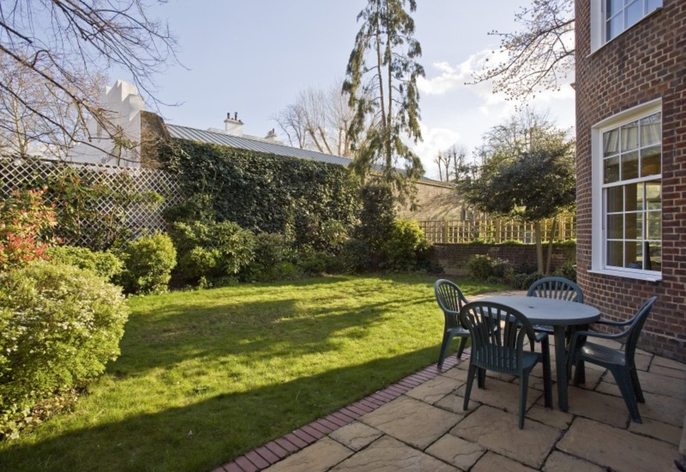 sold-clifton-hill-london-139-view4