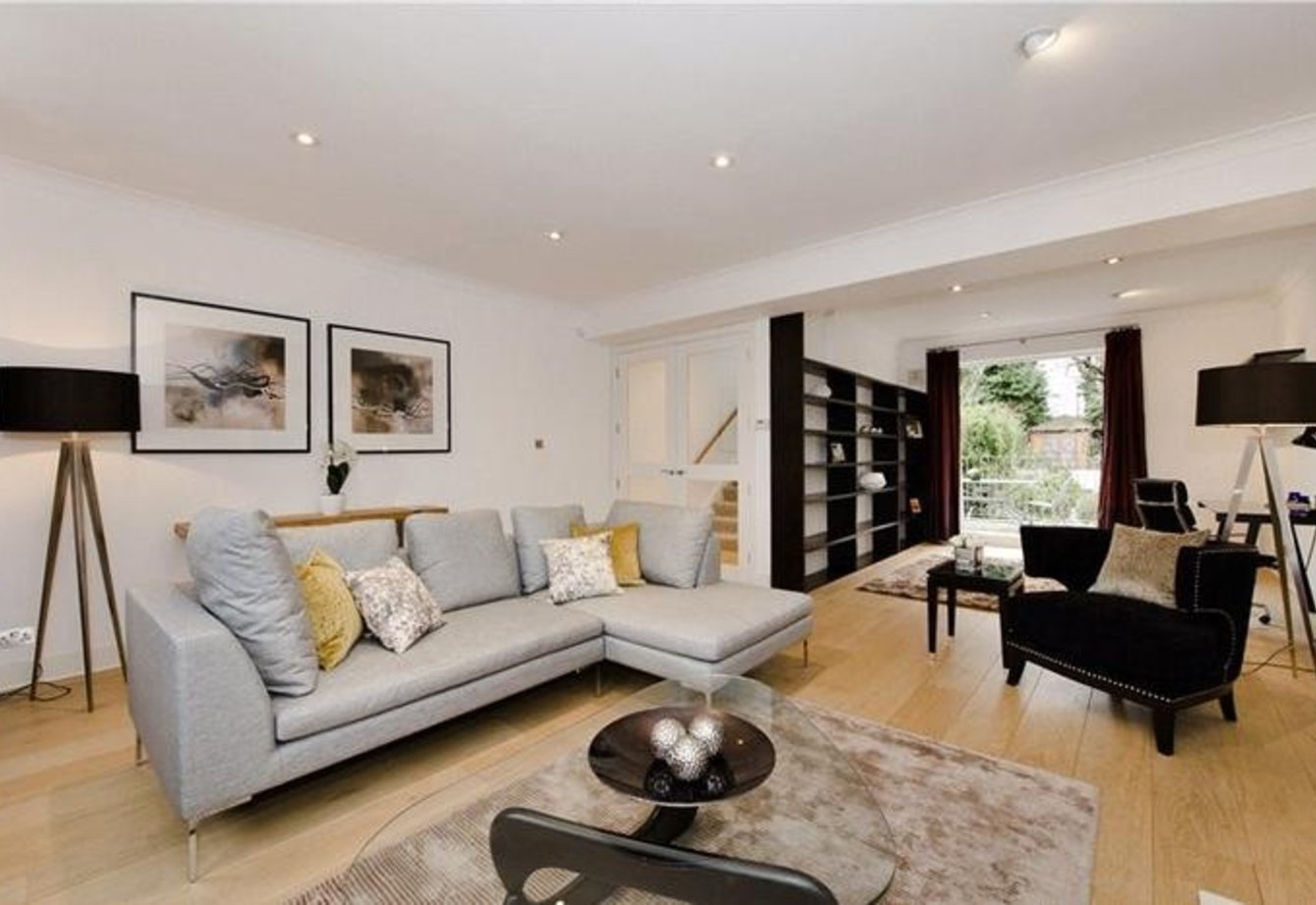 sold-the-coach-house-london-219-view4