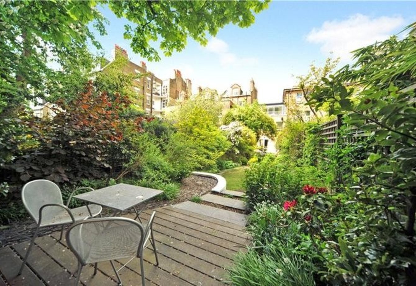 sold-the-coach-house-london-219-view7