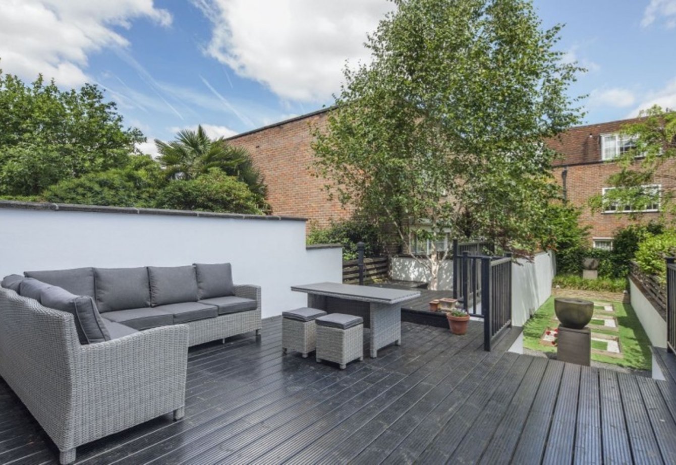 sold-blomfield-road-london-47-view3