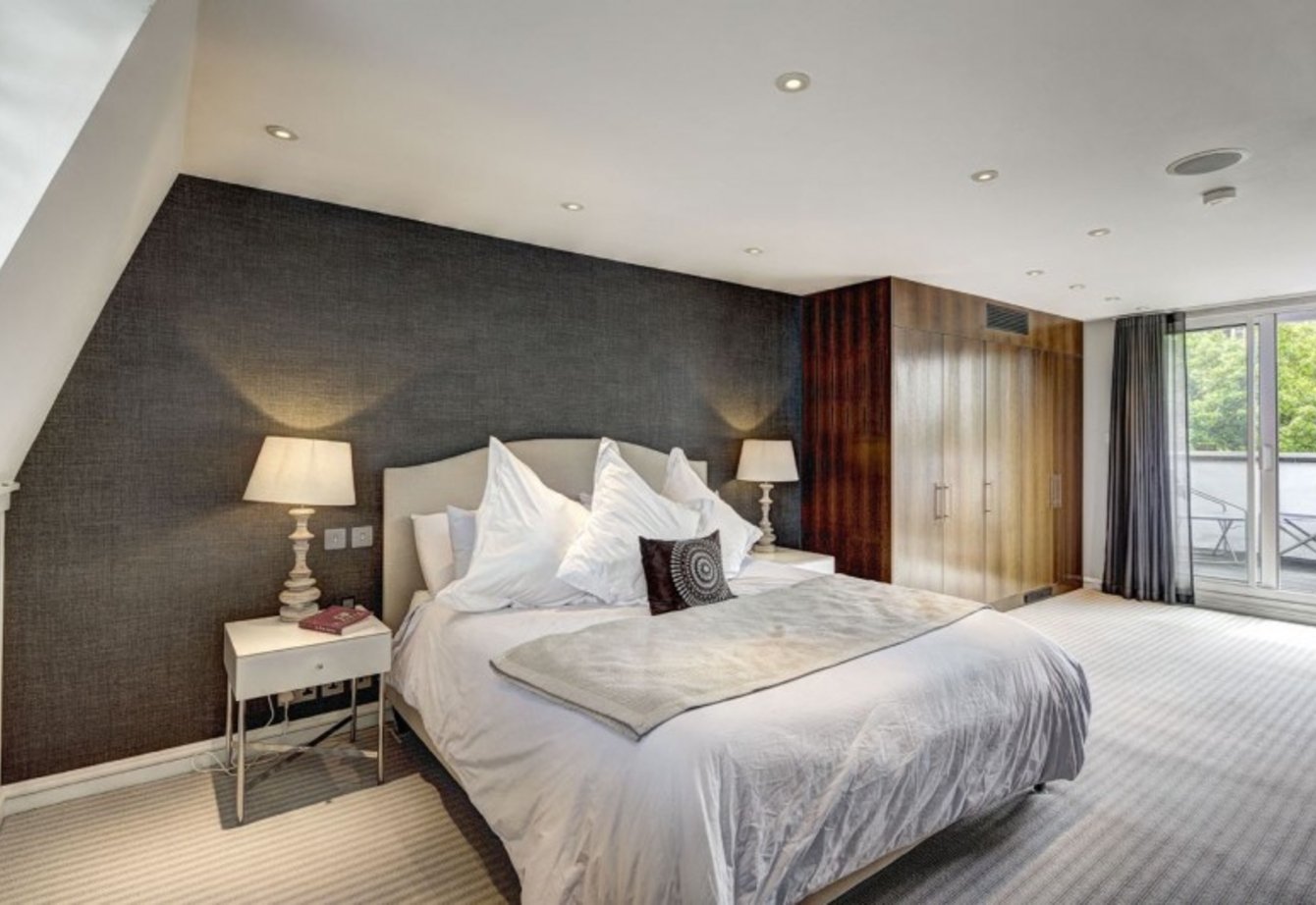 sold-blomfield-road-london-47-view4