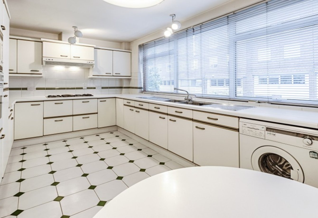 sold-meadowbank-london-82-view6