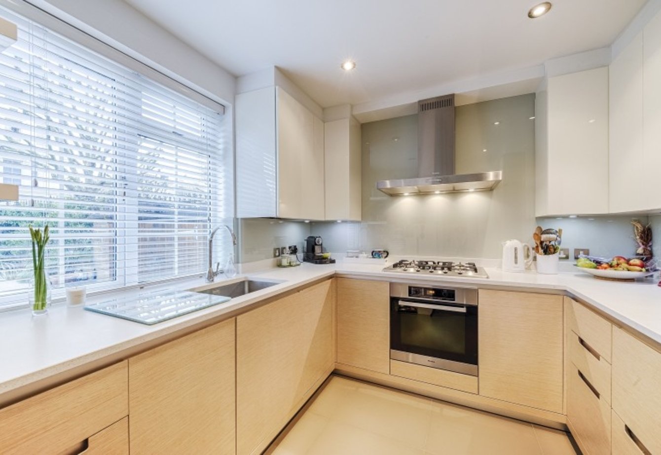 sold-randolph-avenue-london-85-view8