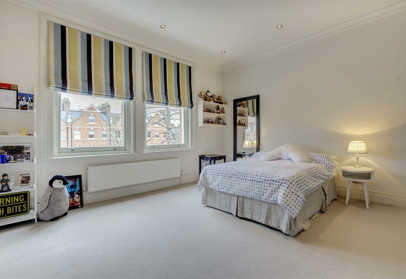 for-sale-sutherland-avenue-london-370-view6