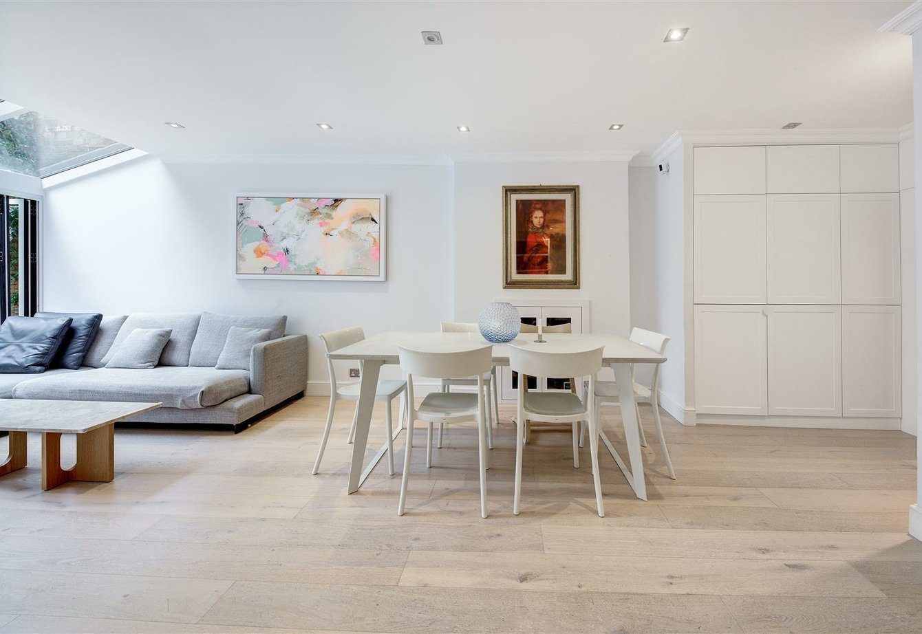 for-sale-belgrave-gardens-london-444-view2