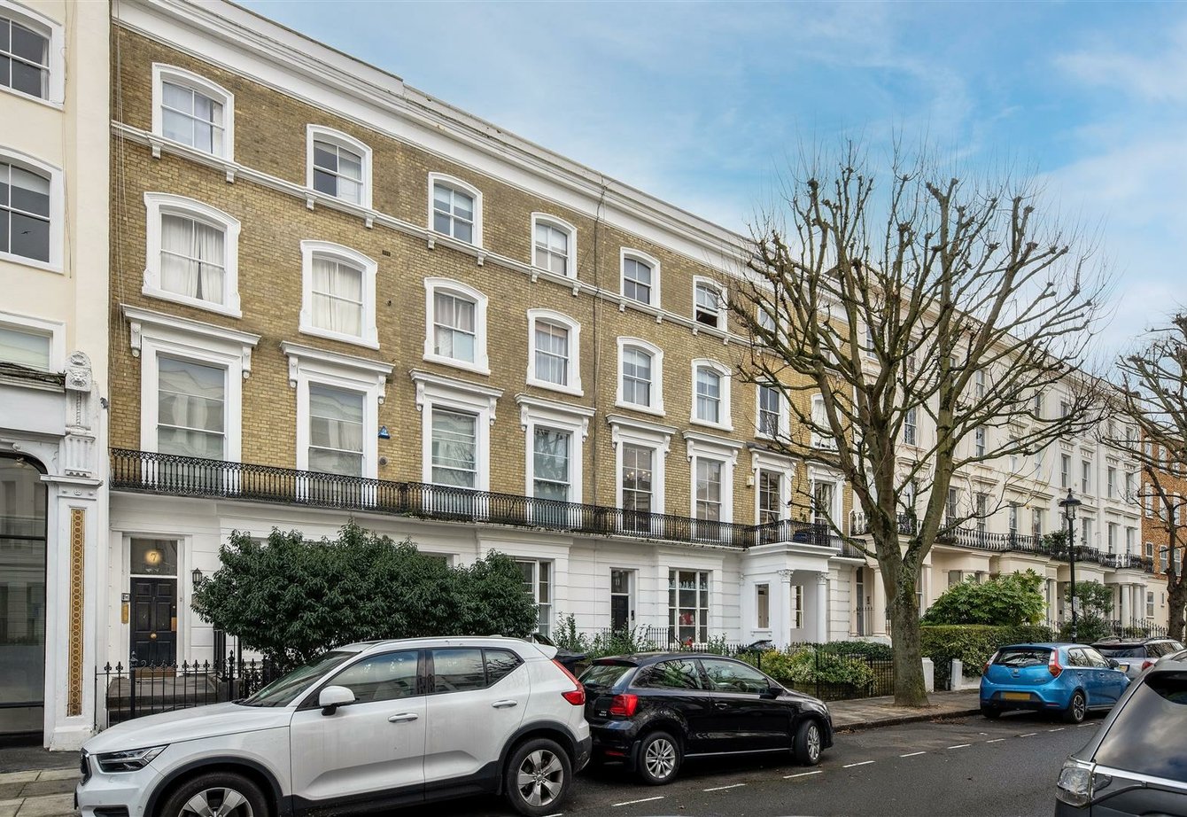 for-sale-belgrave-gardens-london-444-view1