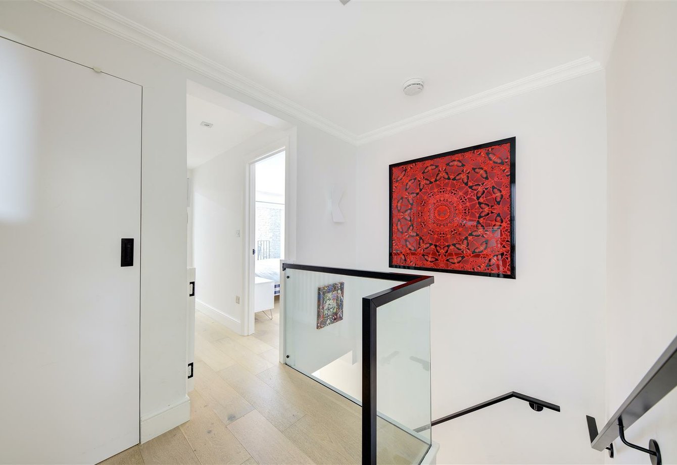 for-sale-belgrave-gardens-london-444-view4