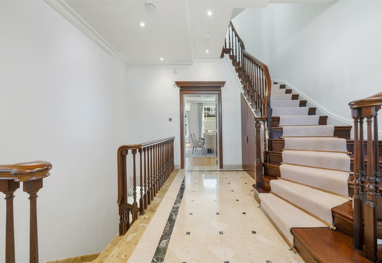 for-sale-acacia-road-london-450-view2