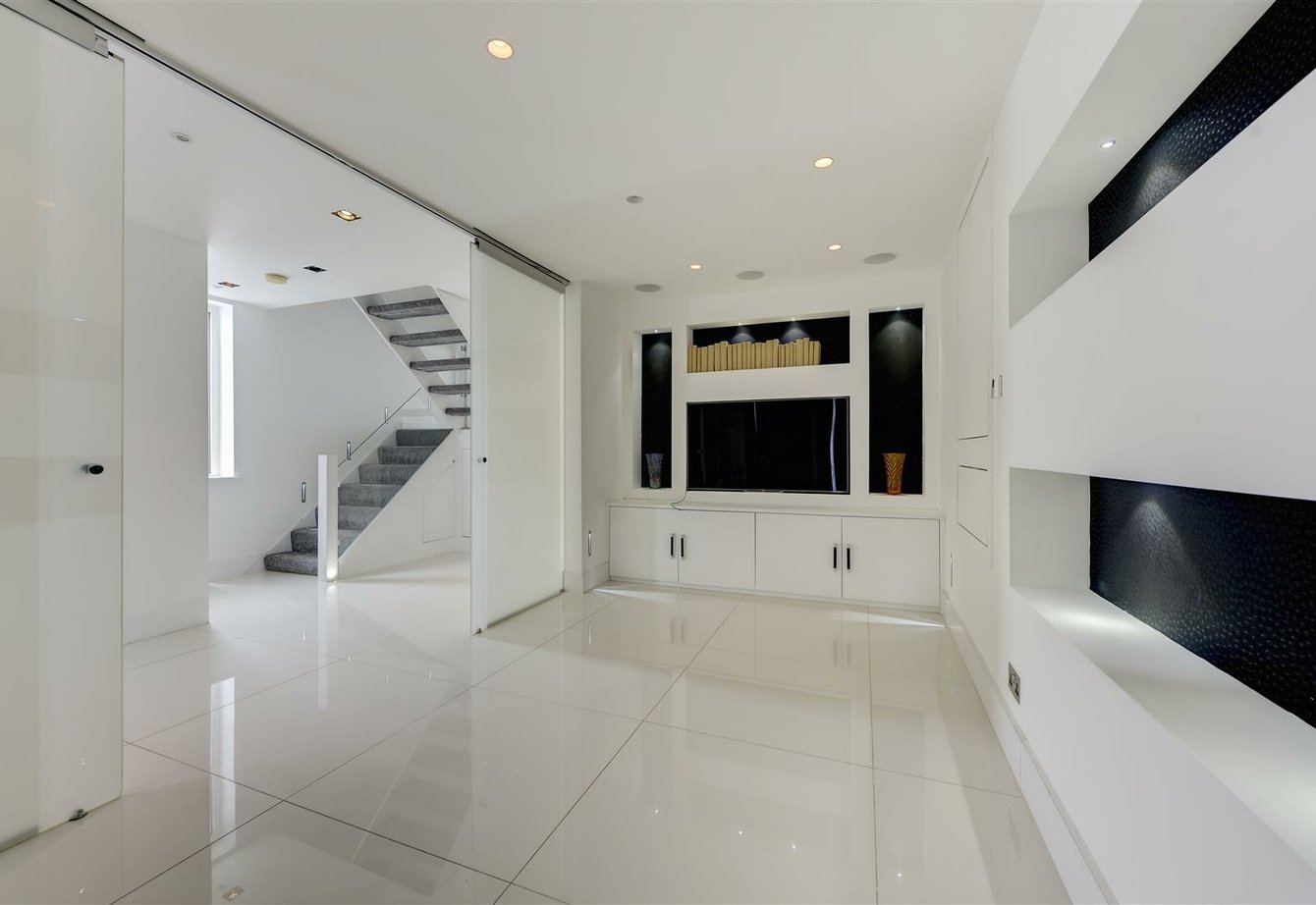sold-lower-merton-rise-london-457-view5