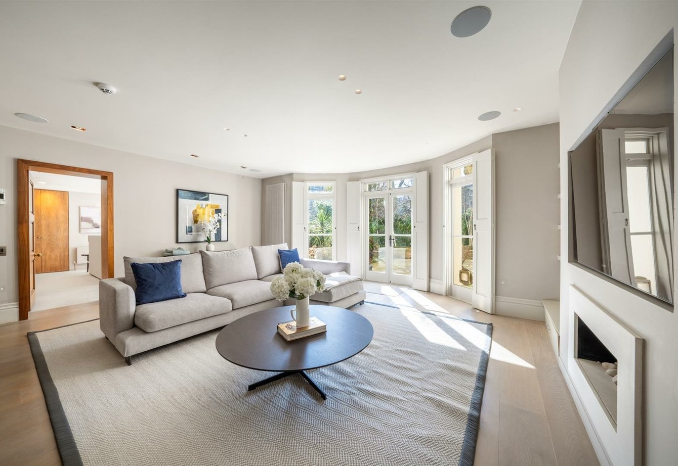 for-sale-randolph-avenue-london-460-view7