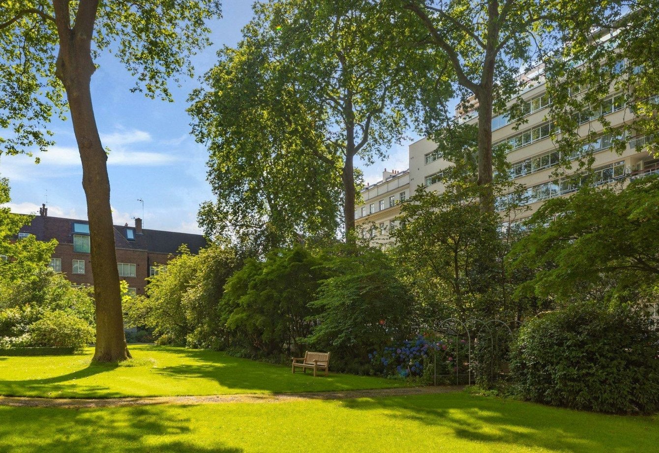 for-sale-gloucester-square-london-466-view14