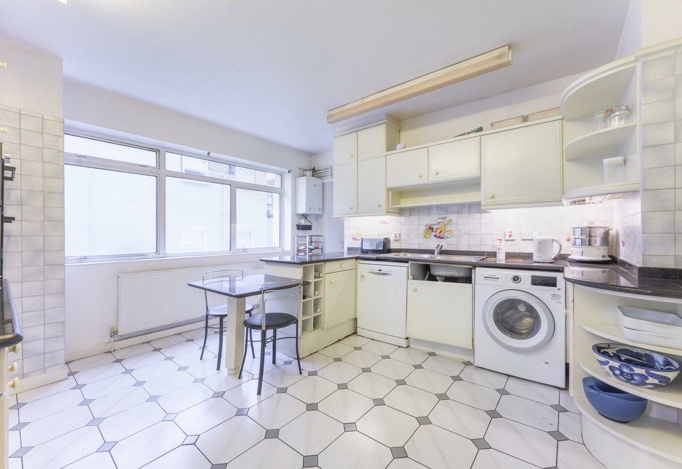 for-sale-gloucester-square-london-466-view7