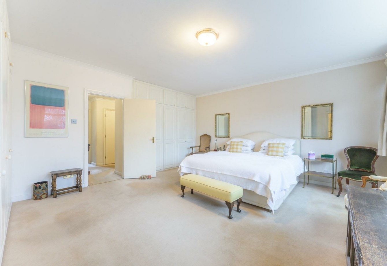 for-sale-gloucester-square-london-466-view8