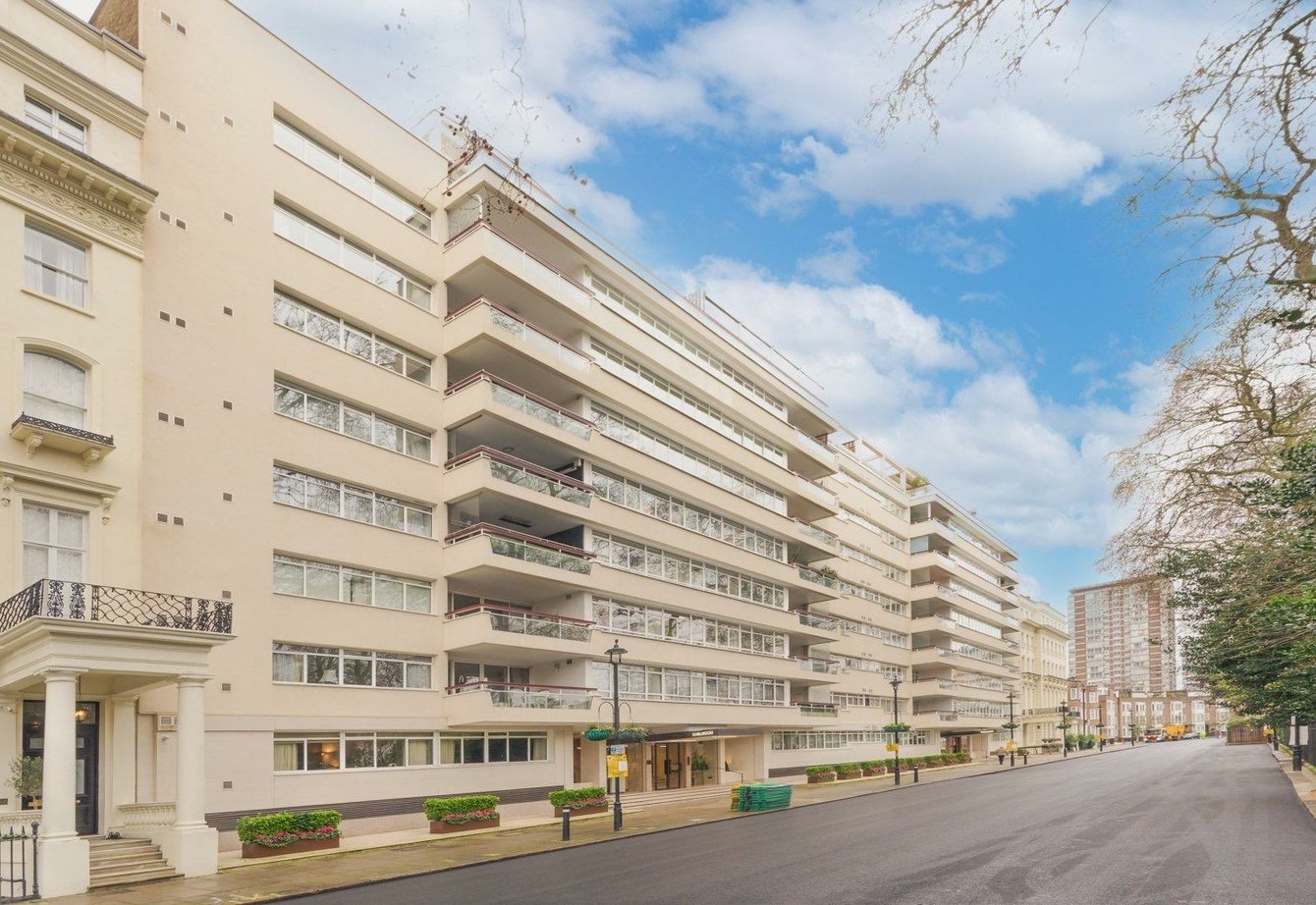 for-sale-gloucester-square-london-466-view1