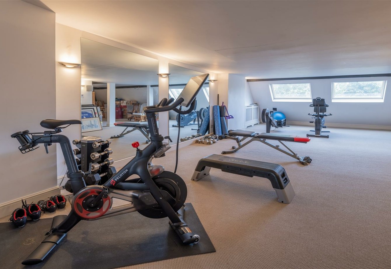 for-sale-canfield-gardens-london-472-view18