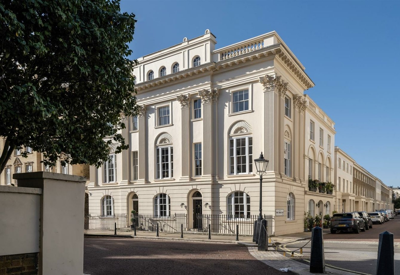 for-sale-brunswick-place-london-477-view1