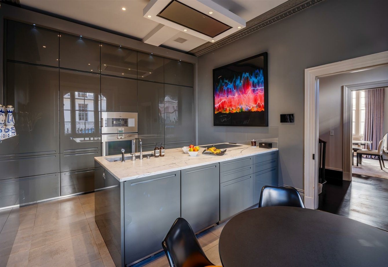 for-sale-brunswick-place-london-477-view8