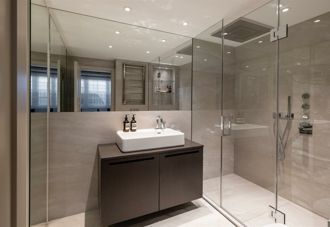 for-sale-brunswick-place-london-477-view15