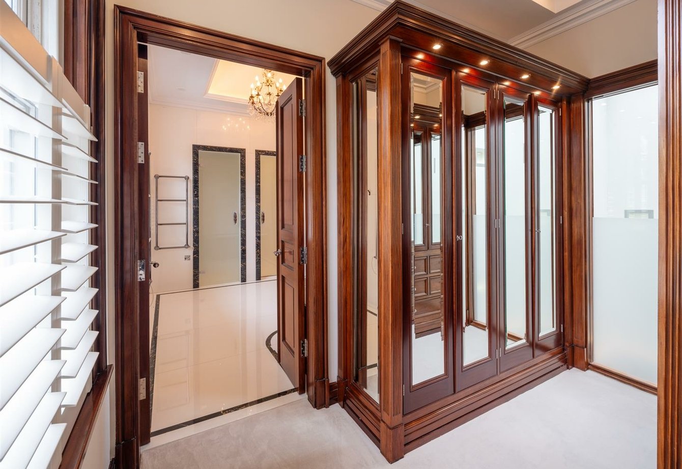 sold-cavendish-avenue-london-481-view13