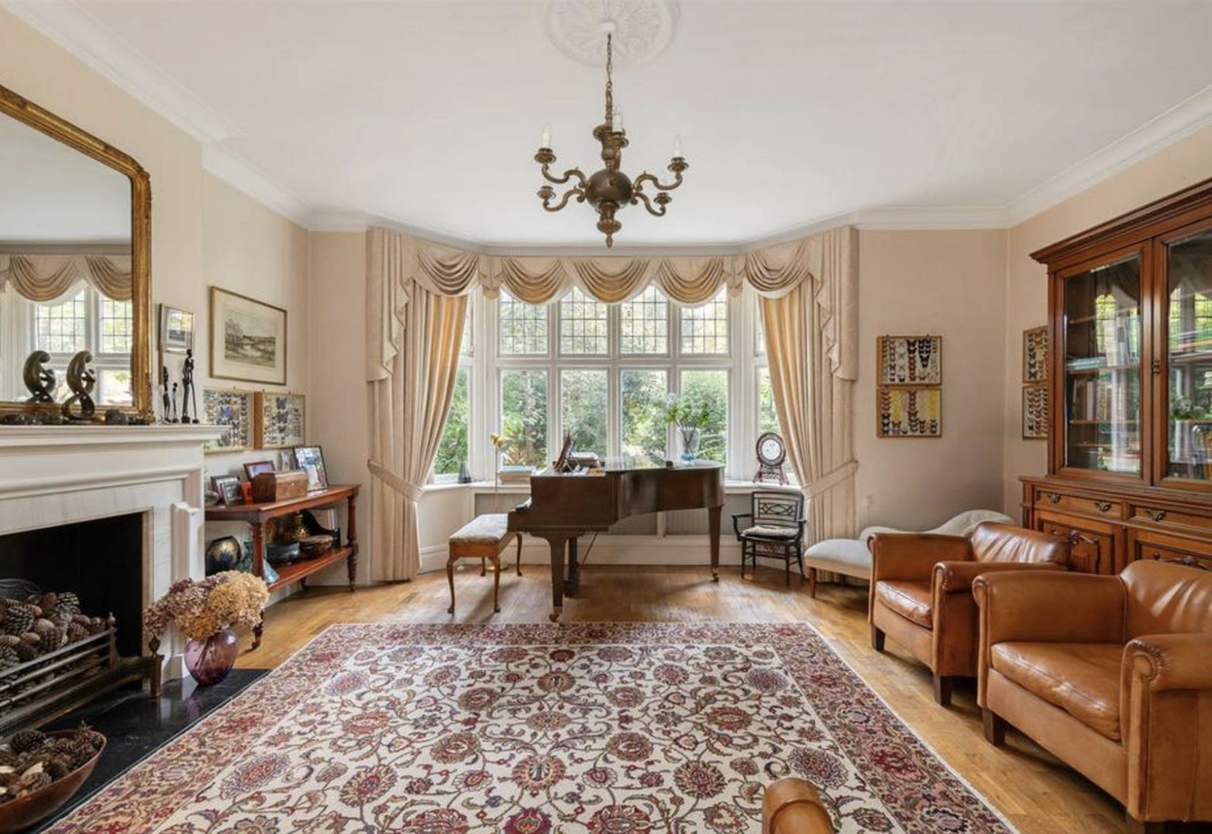 for-sale-hollycroft-avenue-london-483-view3