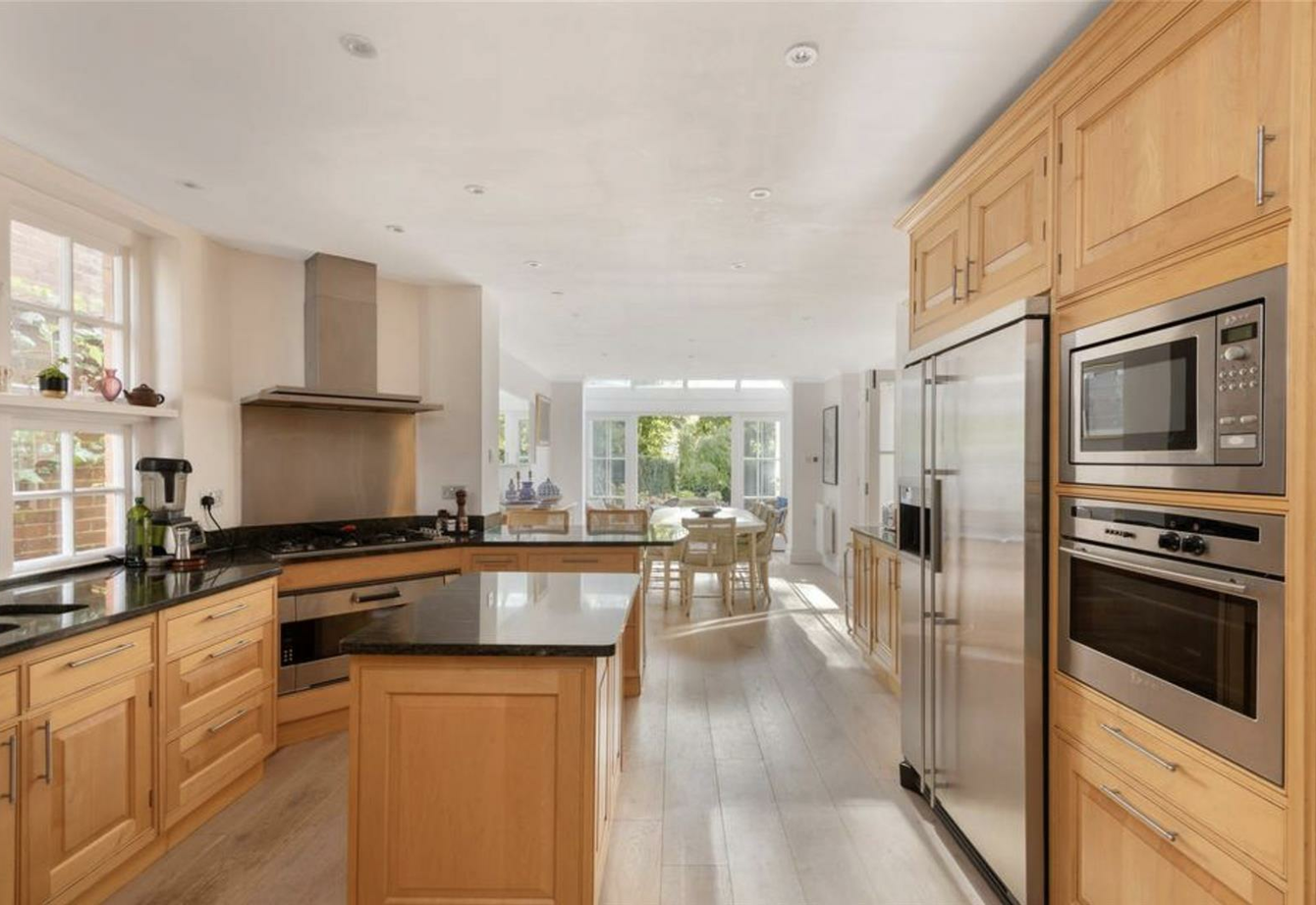 for-sale-hollycroft-avenue-london-483-view7