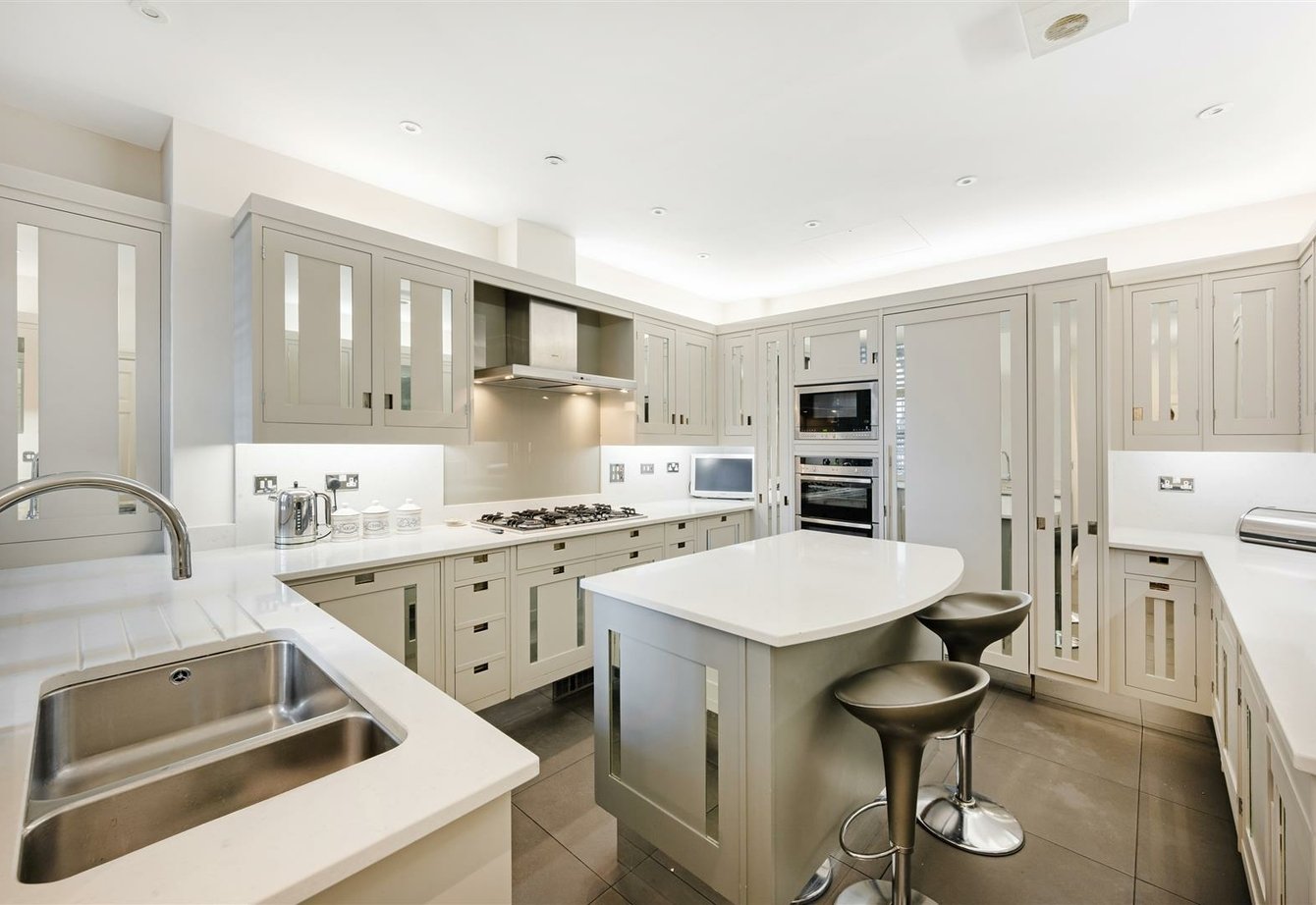 for-sale-marylebone-road-london-488-view9