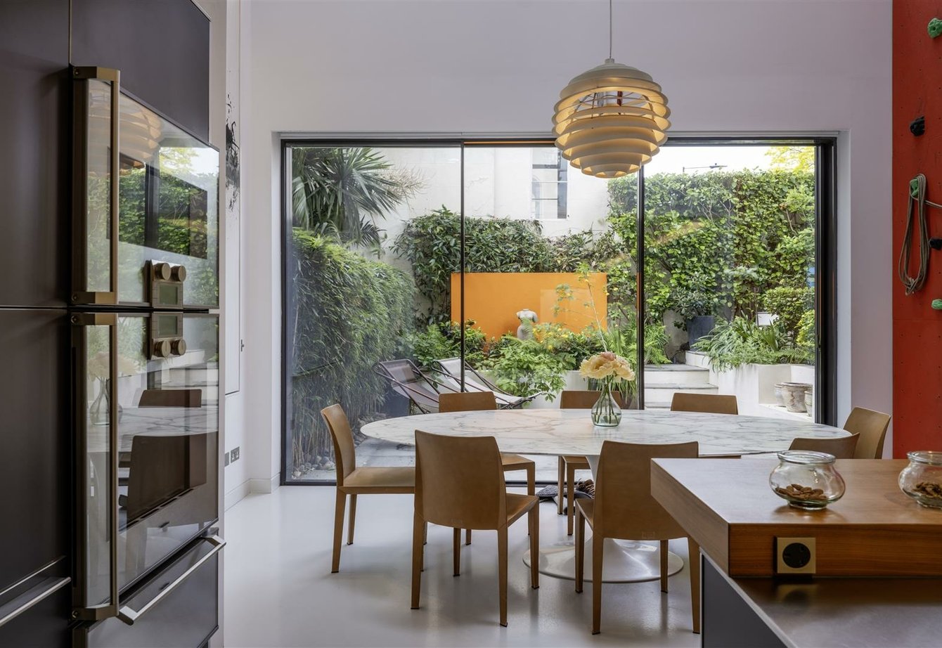 for-sale-randolph-avenue-london-498-view20