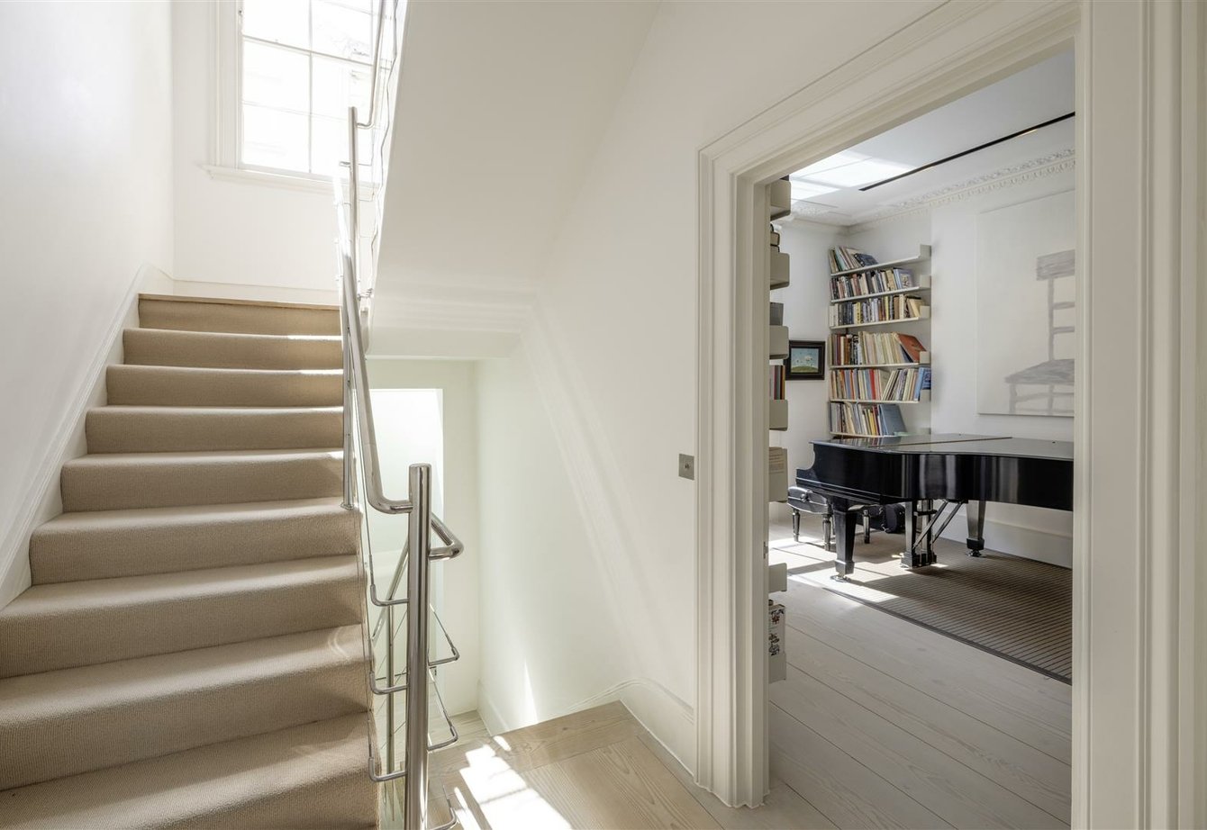 for-sale-randolph-avenue-london-498-view6