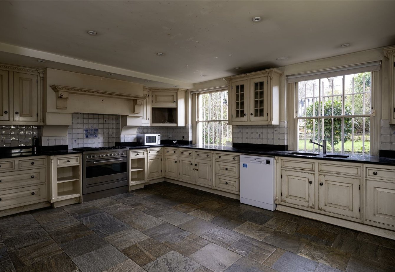 sold-clifton-hill-london-509-view11