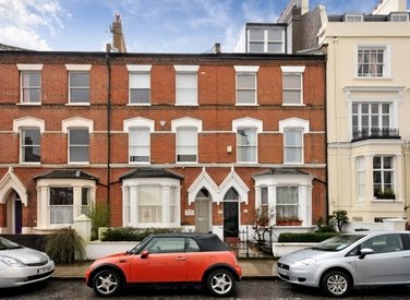 sold-hamilton-gardens-london-160-view1