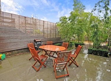 sold-hamilton-gardens-london-160-view2