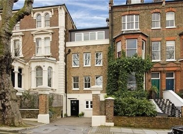 sold-the-coach-house-london-219-view1