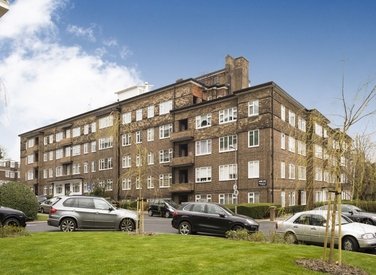 sold-avenue-close-london-72-view1