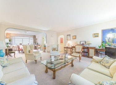 for-sale-gloucester-square-london-466-view3