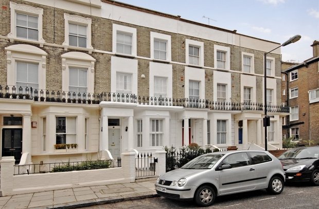 sold-surrendale-place-london-128-view1