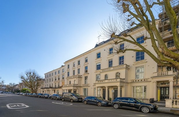 for-sale-randolph-avenue-london-460-view1